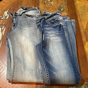 Women’s jeans.